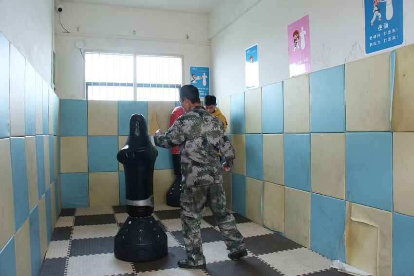 怎么戒掉孩子的游戲癮？孩子游戲上癮有什么表現？(圖2)