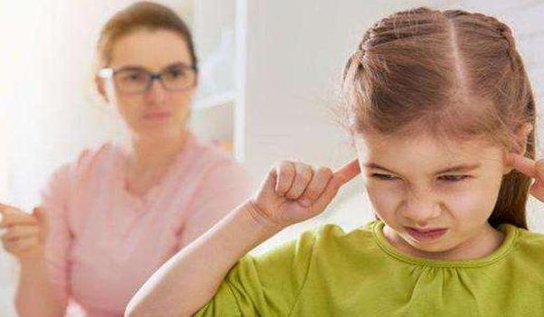 小孩子不聽(tīng)大人話(huà)怎么辦(小孩子不聽(tīng)大人的話(huà)怎么辦)(圖1) 小孩子不聽(tīng)大人話(huà)怎么辦(小孩子不聽(tīng)大人的話(huà)怎么辦)(圖1)